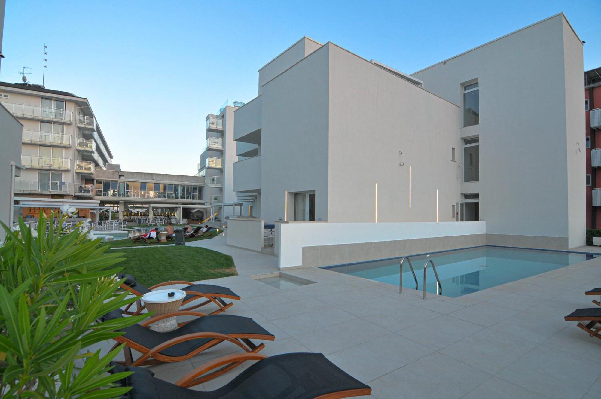 Marina Junior Suite 4 Stelle S Caorle Buitenkant foto