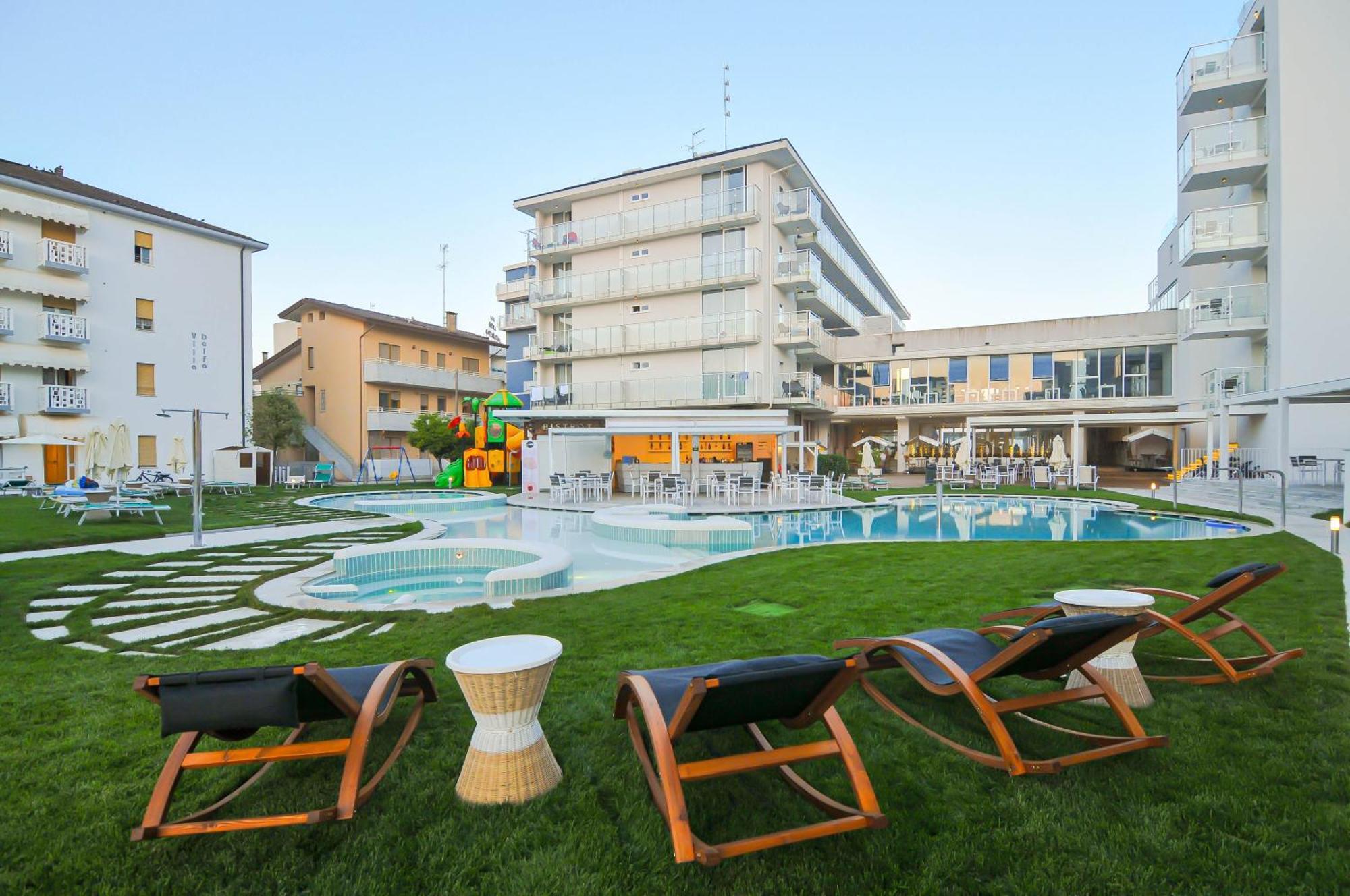 Marina Junior Suite 4 Stelle S Caorle Buitenkant foto